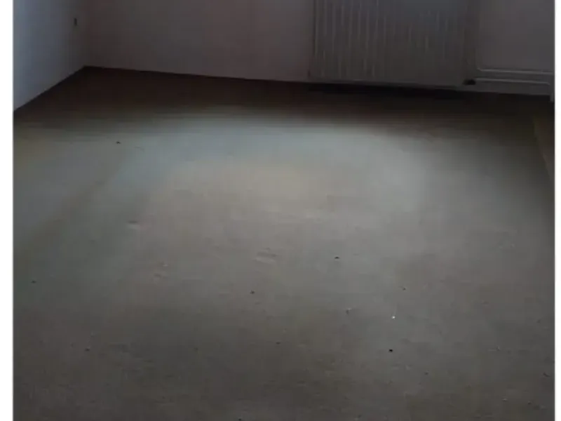 Geräumtes Zimmer nach der Entrümpelung